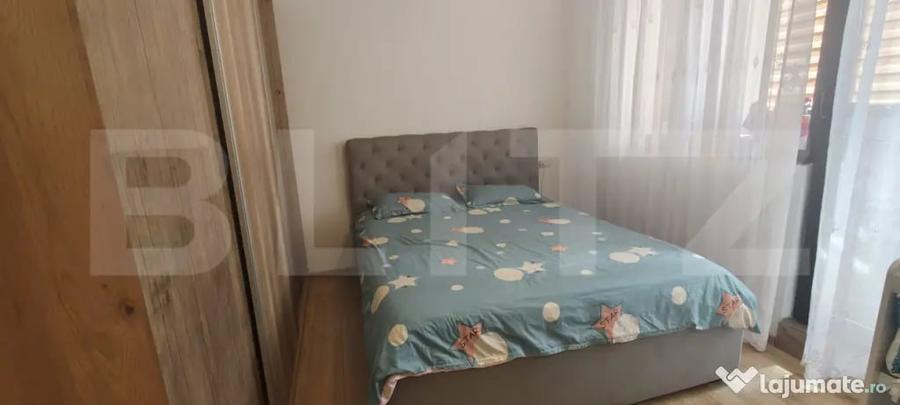 Apartament cu 3 camere semidecomandat în Central