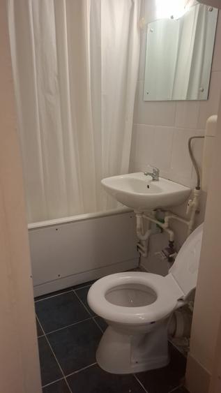 Apartament cu 2 camere decomandat în Drumul Taberei