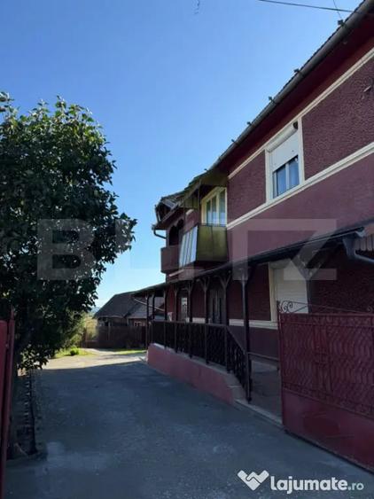 Casă cu 3 camere cu Teren 1762 Mp în Nazna
