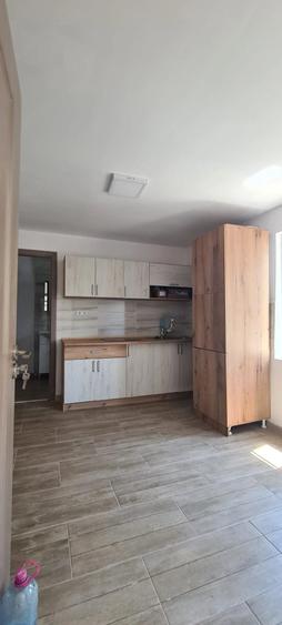 Casă cu Teren 200 Mp în Central