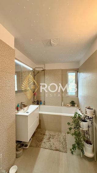 Apartament cu 3 camere semidecomandat, mobilat în Florești