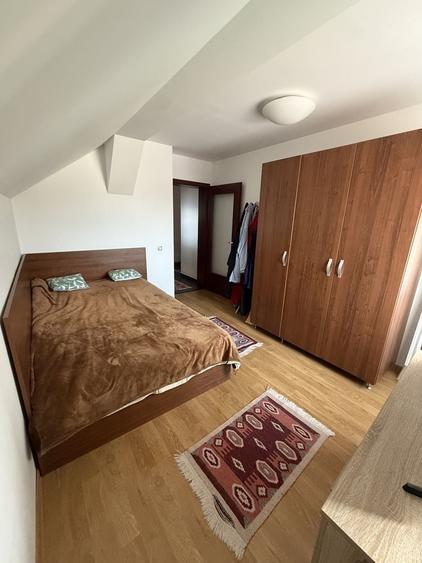 Apartament cu 2 camere decomandat în Poiana