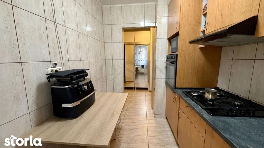 Apartament cu 3 camere, mobilat în Obor