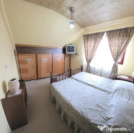 Casă cu 4 camere cu Teren 530 Mp în Central