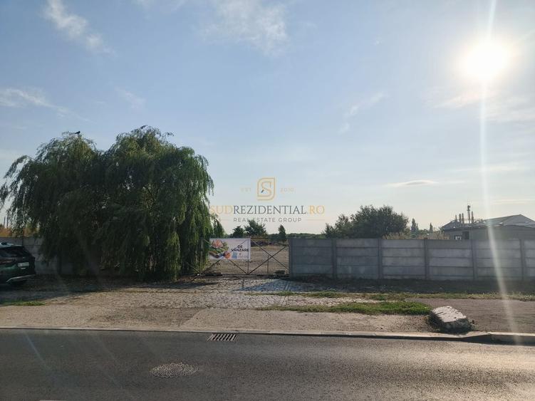 Teren Construcții intravilan de 12350 mp, în Central