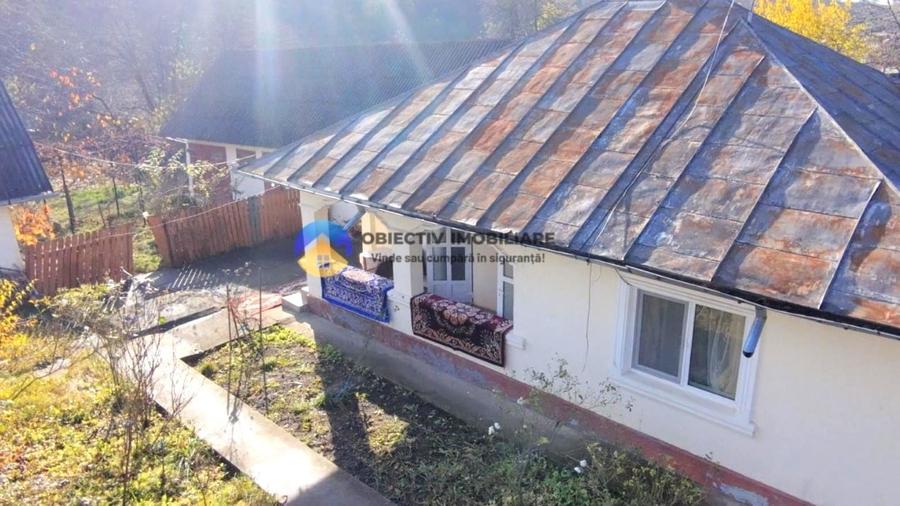Casă cu 3 camere cu Teren 5062 Mp în Central