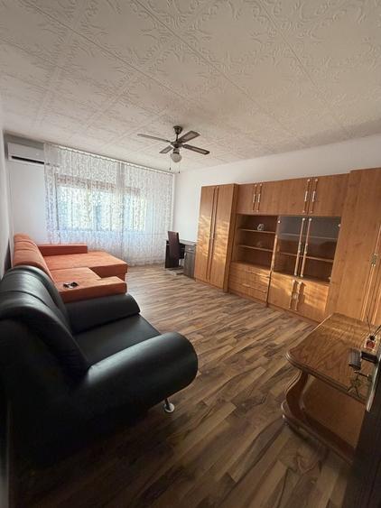Apartament cu 3 camere decomandat în Lotus