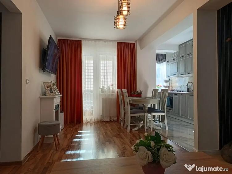Apartament cu 2 camere semidecomandat în George Enescu