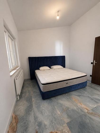 Apartament cu 4 camere, mobilat în Odăi
