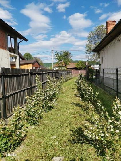 Teren de 2860 mp, în Central