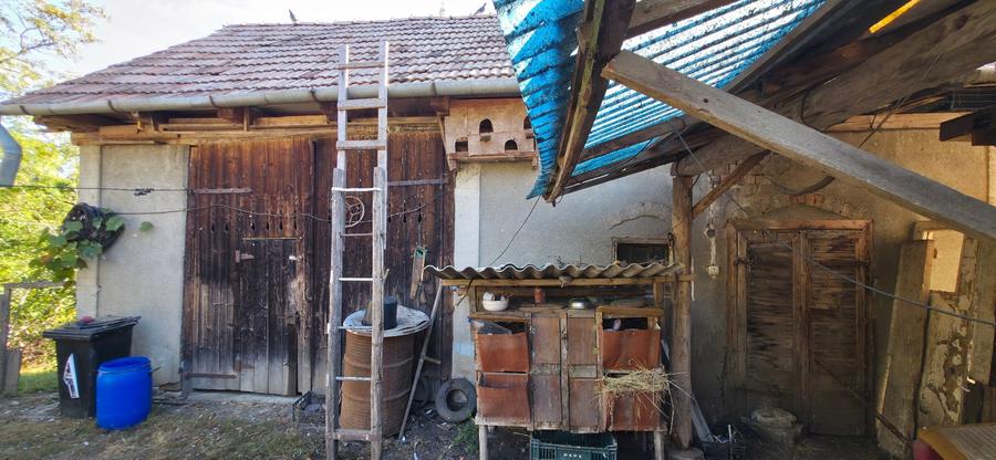Casă individuală cu 4 camere cu Canalizare în Căianu