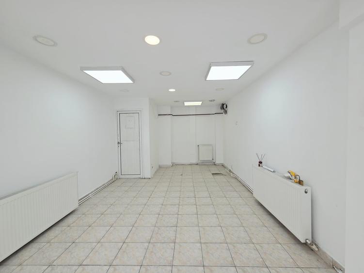 Spațiu comercial, de 36 mp, în Micro 18