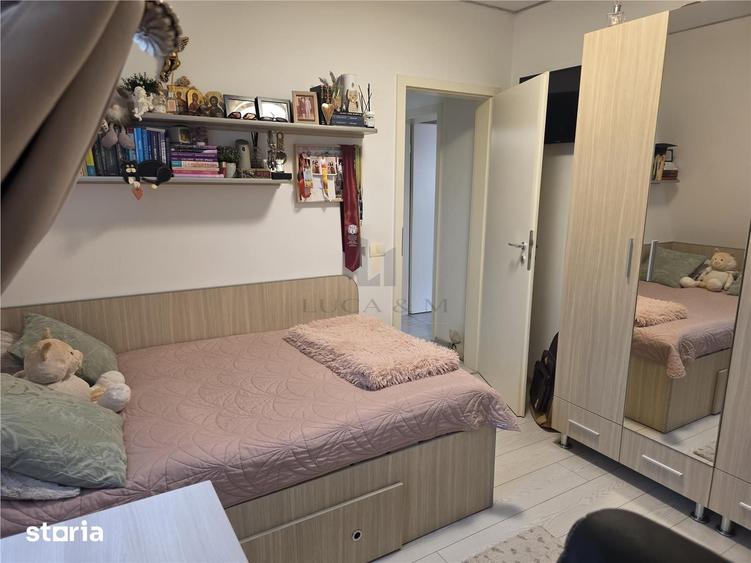 Apartament cu 3 camere în Ghiroda