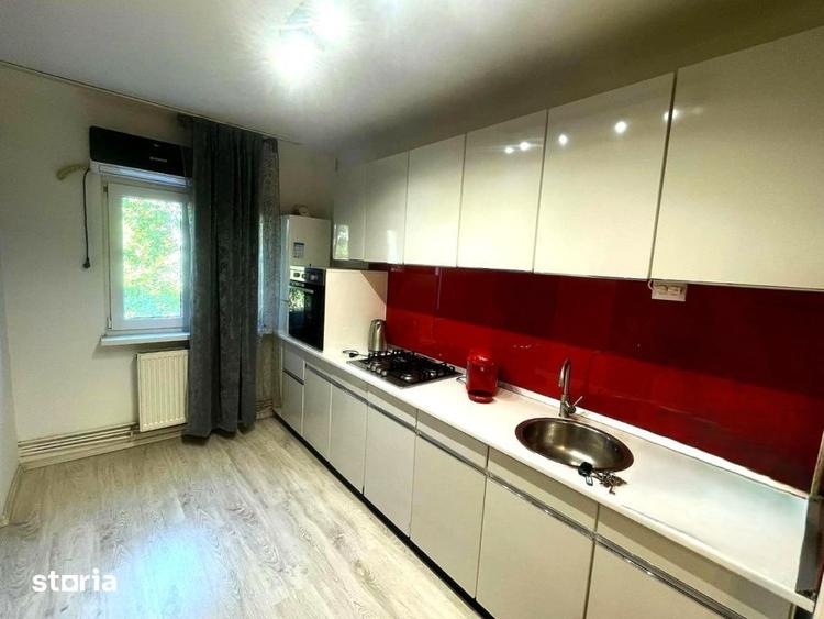 Apartament cu 4 camere în 1 Mai