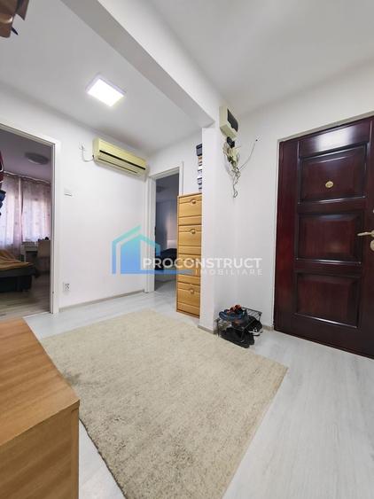 Apartament cu 4 camere decomandat, mobilat în Lipovei