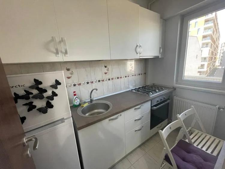 Garsonieră semidecomandată, mobilată în Grozăvești