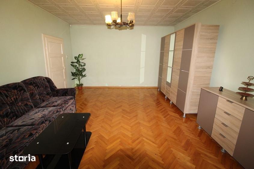 Casă cu 5 camere cu Teren 541 Mp în Hunedoara
