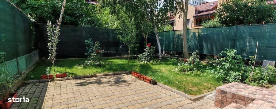 Casă cu 4 camere în Herăstrău