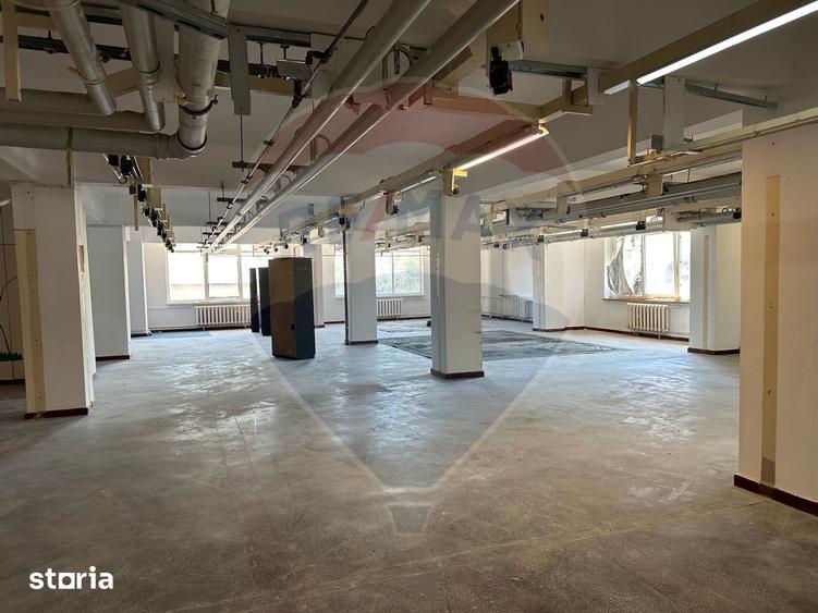 Spațiu comercial, de 2,800 mp, în Brăilei
