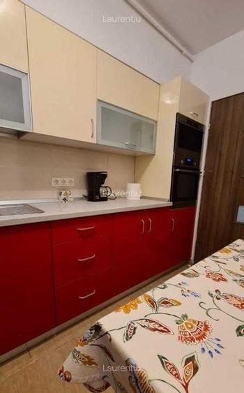 Apartament cu 2 camere semidecomandat în 13 Septembrie