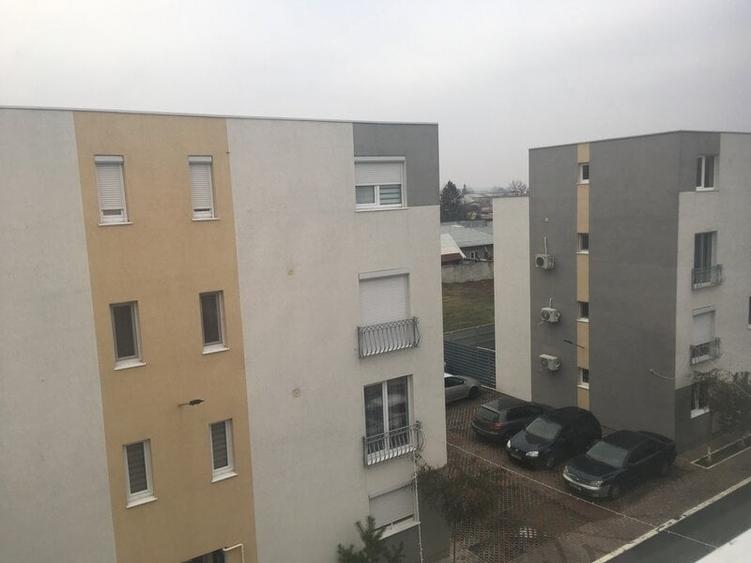 Garsonieră decomandată în Nord