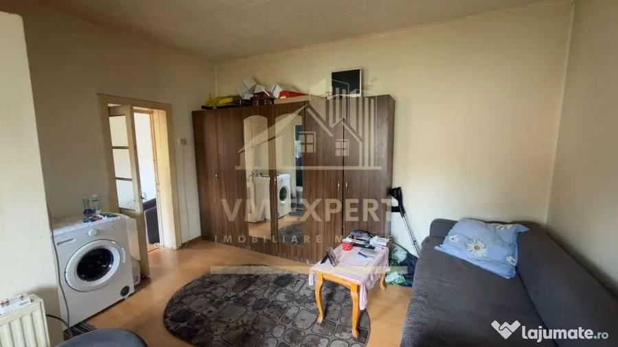 Casă cu 4 camere cu Teren 233 Mp în Sud