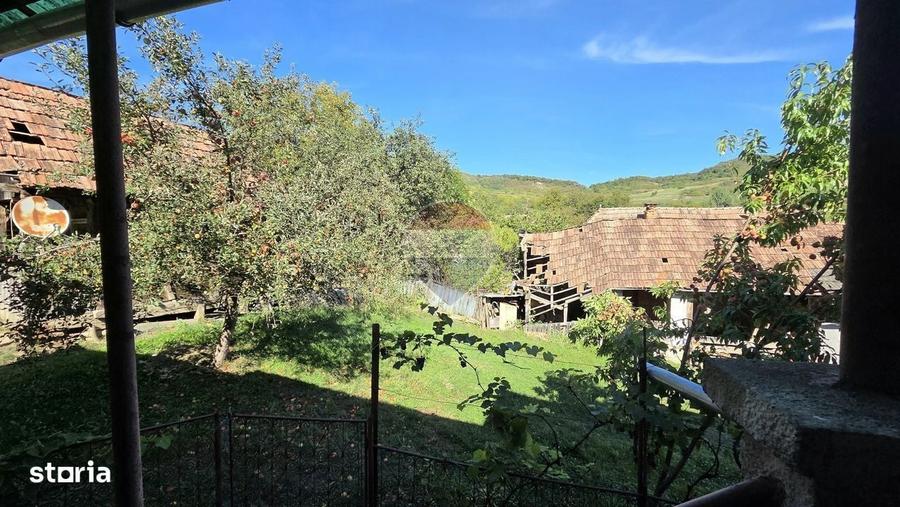 Casă cu 3 camere semidecomandat în Habic