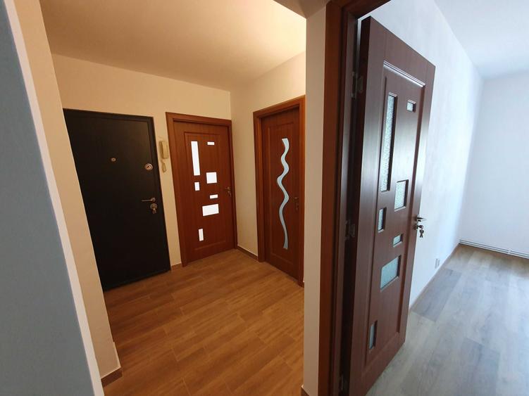 Apartament cu 2 camere decomandat în Boldești