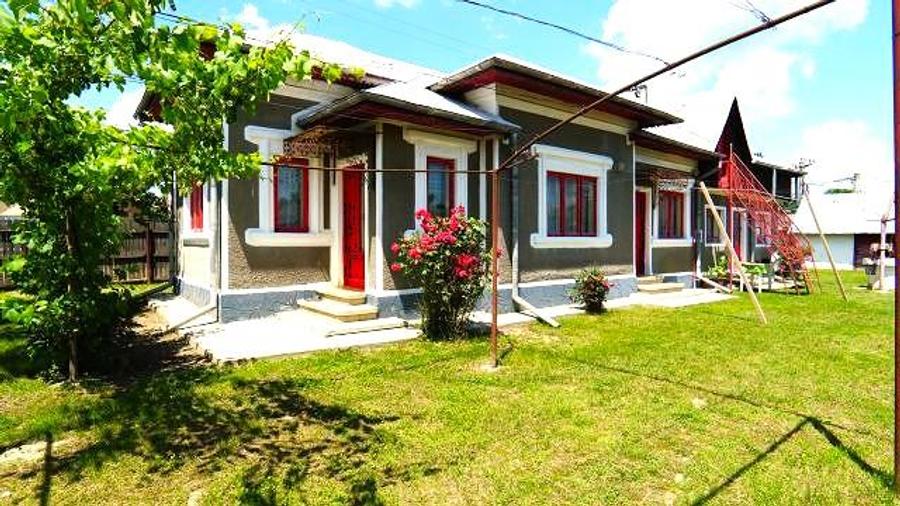 Casă cu 3 camere cu Teren 800 Mp în Teiș