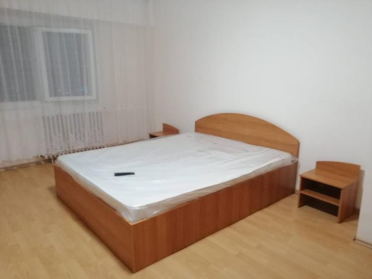 Garsonieră decomandată în Runcu