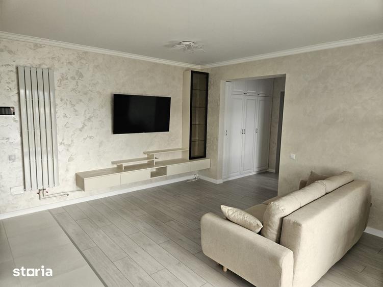 Apartament cu 3 camere în Triaj