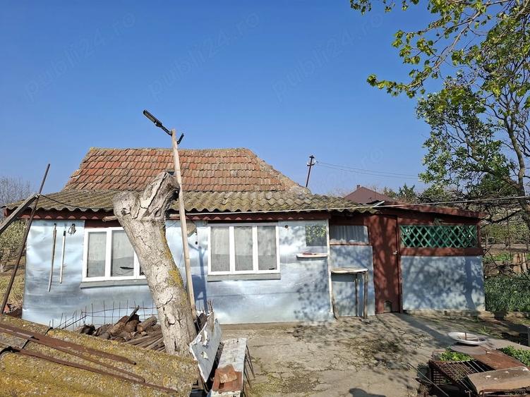 Casă cu 2 camere cu Teren 655 Mp în Misleanu