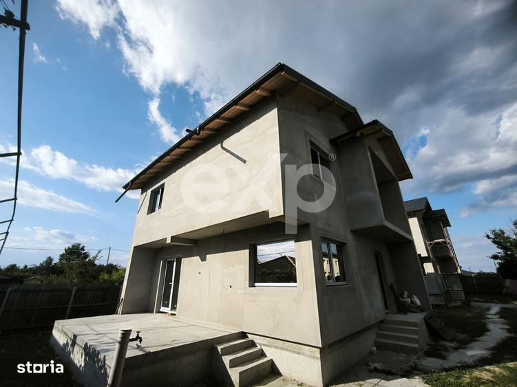 Casă cu 4 camere în Smeura