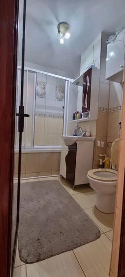 Apartament cu 2 camere decomandat în Micro 20