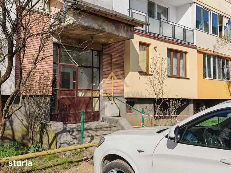 Apartament 3 camere decomandat 70 mp utili si garaj mare sub bloc - 8