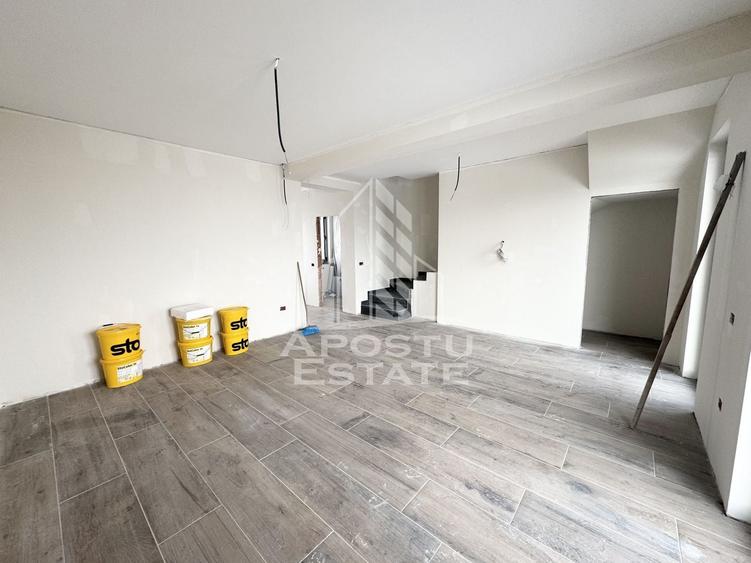 Duplex cu 3 camere cu Canalizare în Giroc