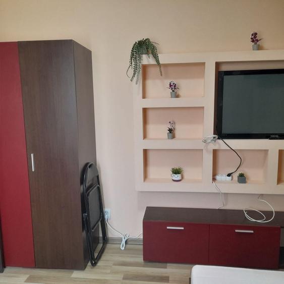 Garsonieră decomandată în Exterior Vest