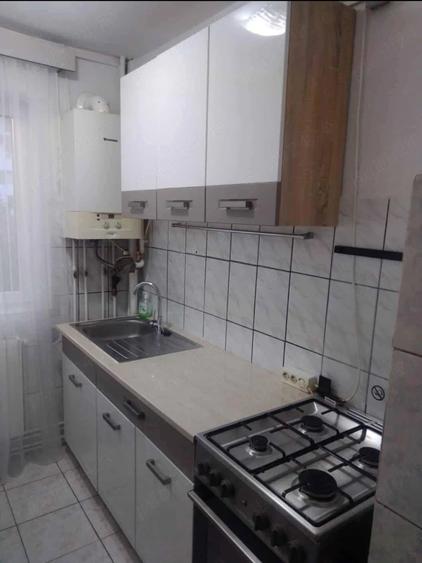 Apartament cu 2 camere semidecomandat în Săsar