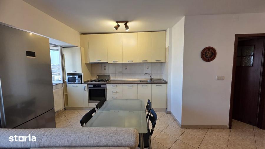 Apartament cu 3 camere în Centrul Civic