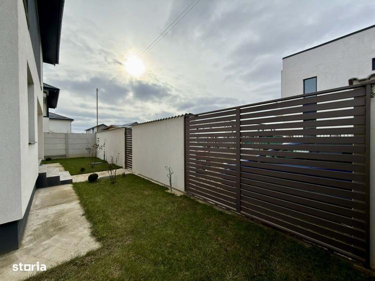 Casă cu 5 camere cu Teren 330 Mp în Central