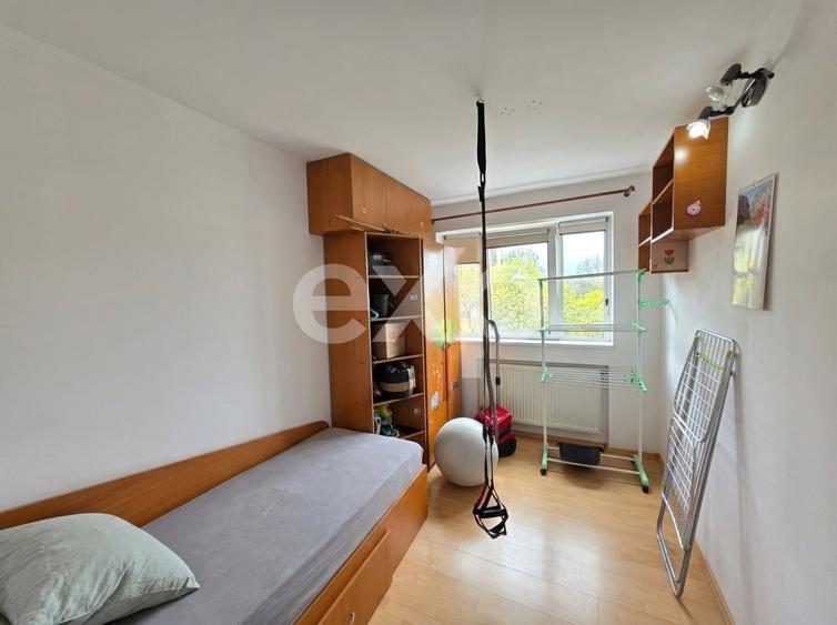 Apartament cu 4 camere semidecomandat, mobilat în Mănăștur