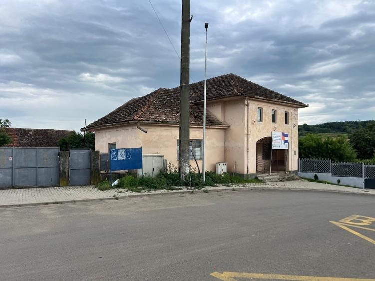 Casă individuală cu 4 camere cu Teren 1121 Mp în Aiudul de Sus