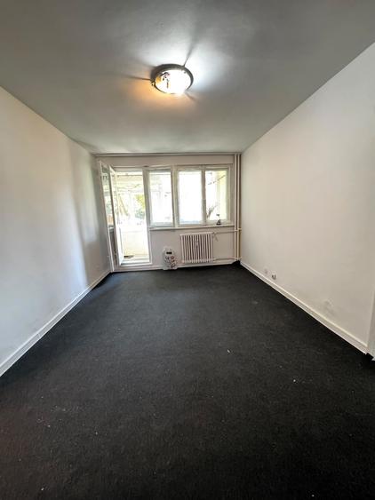Apartament cu 2 camere semidecomandat în Tătărași