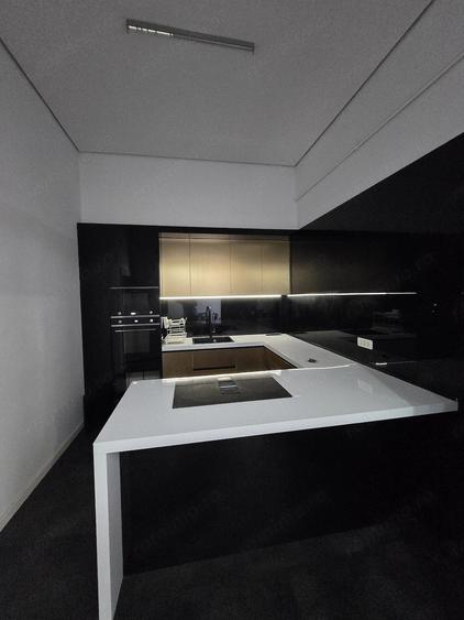 Apartament cu 4 camere în Medicină