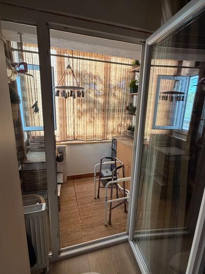 Apartament cu 3 camere decomandat în Lăpuș