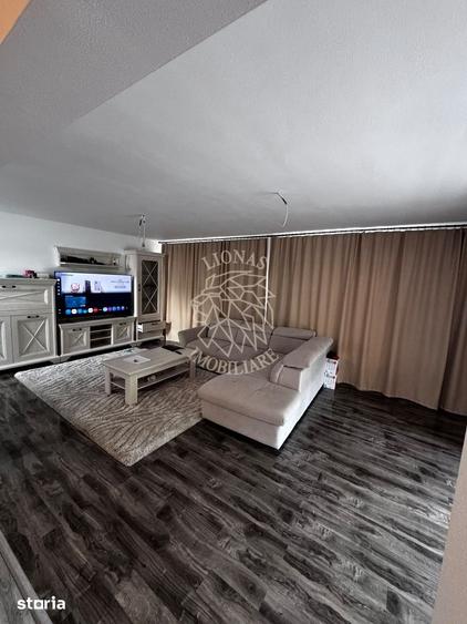 Casă cu 5 camere cu Teren 400 Mp în Central