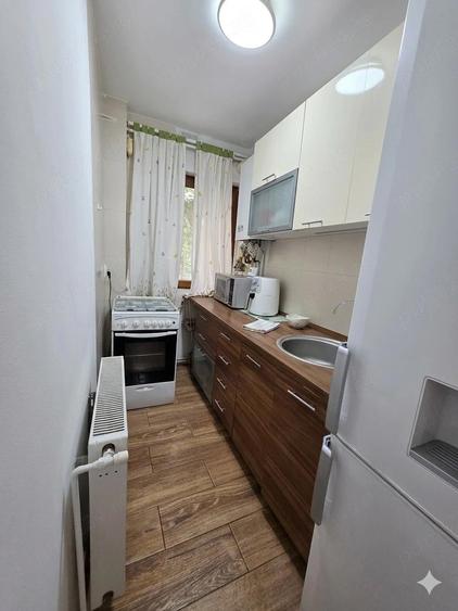 Apartament cu 2 camere nedecomandat în Take Ionescu