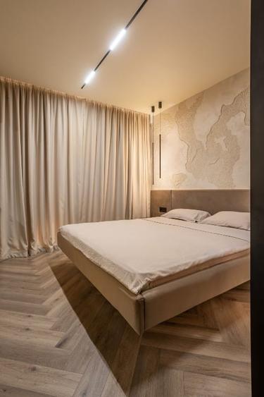 Apartament cu 3 camere semidecomandat, mobilat în Dristor