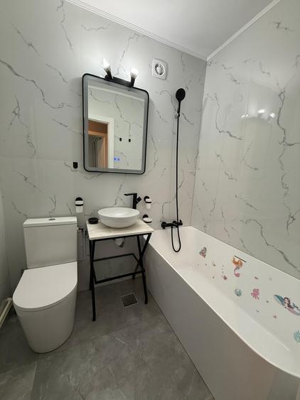 Apartament cu 3 camere decomandat în Prelungirea Ghencea
