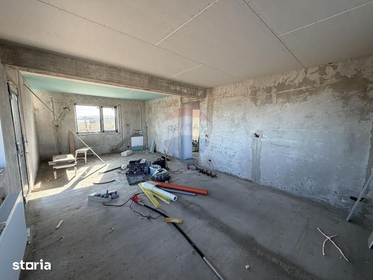 Casă cu 4 camere cu Teren 497 Mp în Câmpineanca